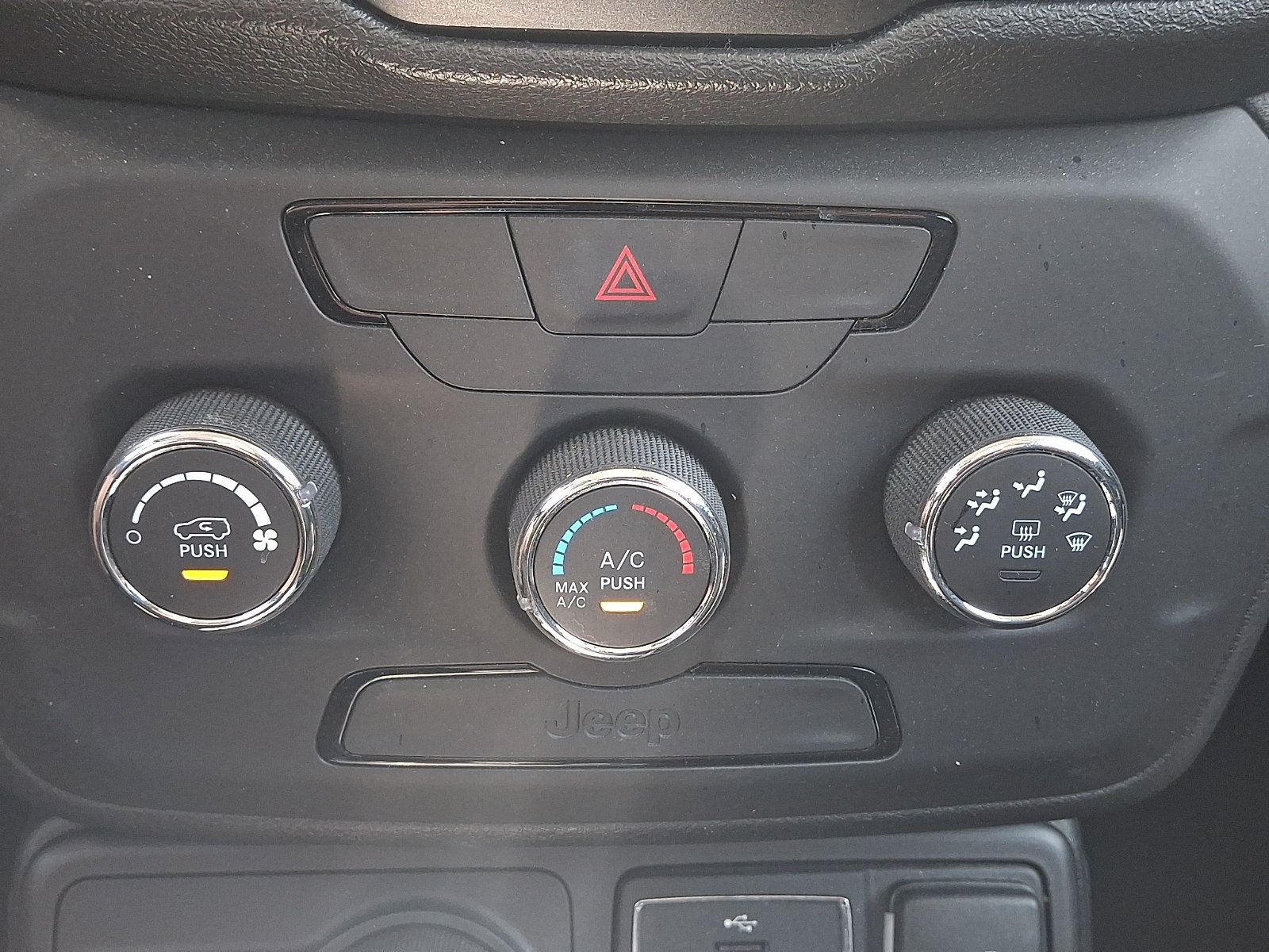 Used 2018 Jeep Renegade Sport w/ Power & Air Group AWD/4WD image 12