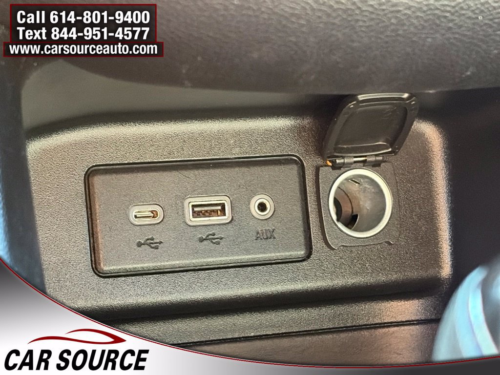 Used 2020 Chevrolet Equinox LT FWD image 22