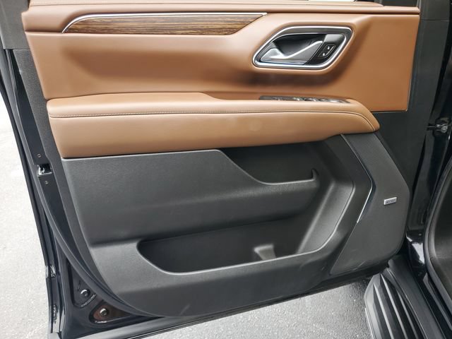 Certified 2024 Chevrolet Tahoe High Country w/ Advanced Technology Package AWD/4WD image 24