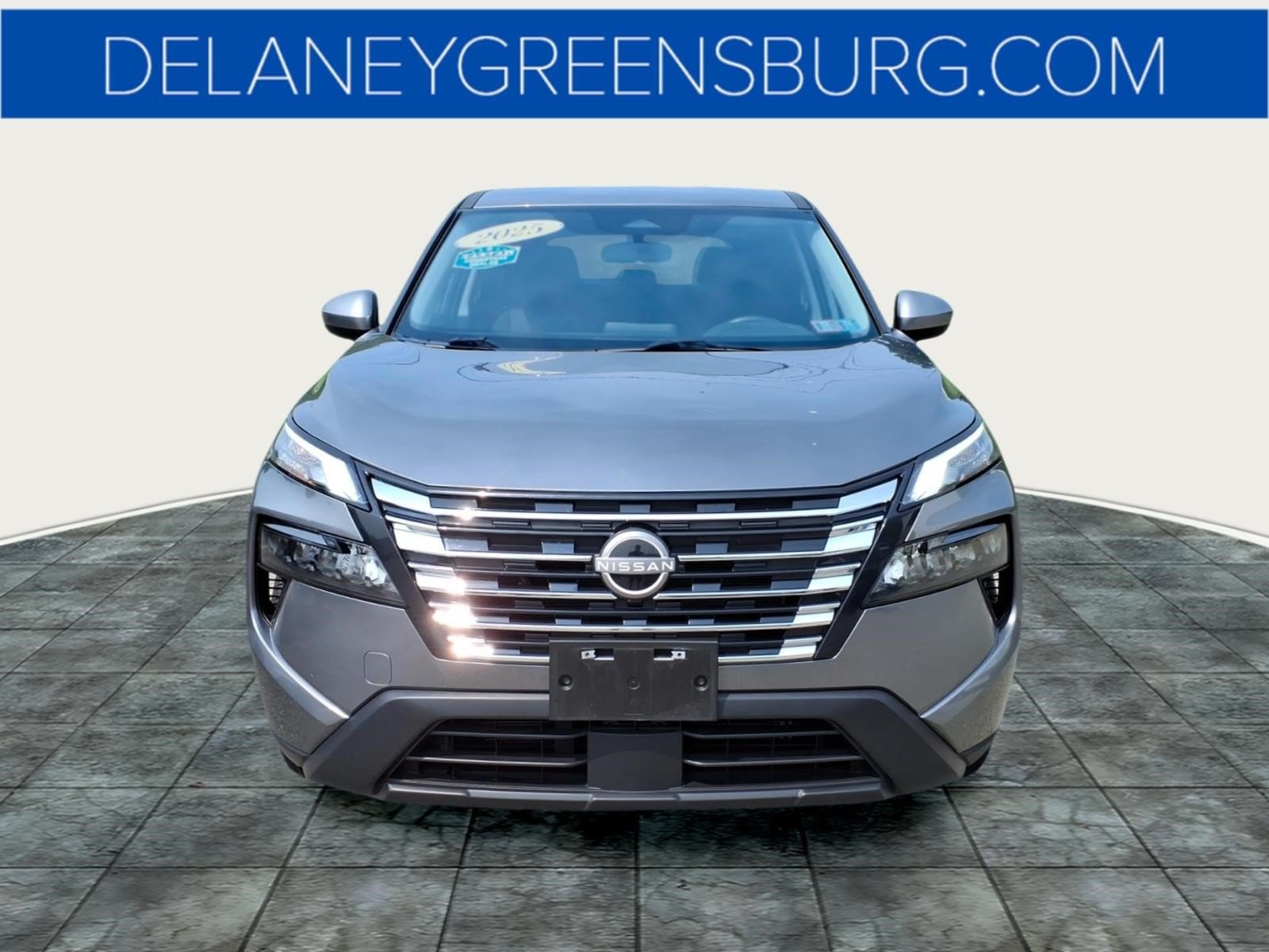 Used 2025 Nissan Rogue SV AWD/4WD image 8