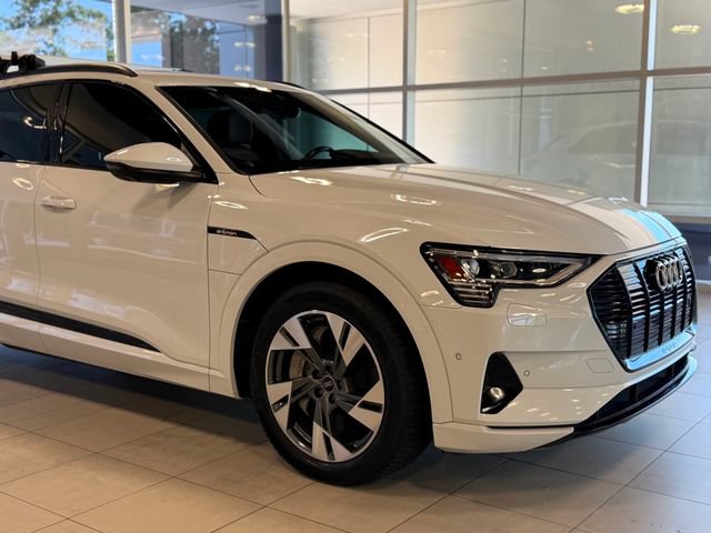 Used 2021 Audi e-tron Premium w/ Convenience Plus Package AWD/4WD image 5