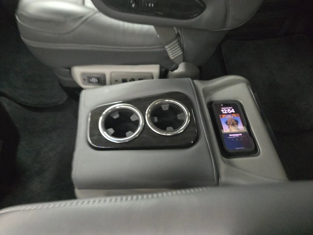 Used 2023 GMC Savana 2500 image 22