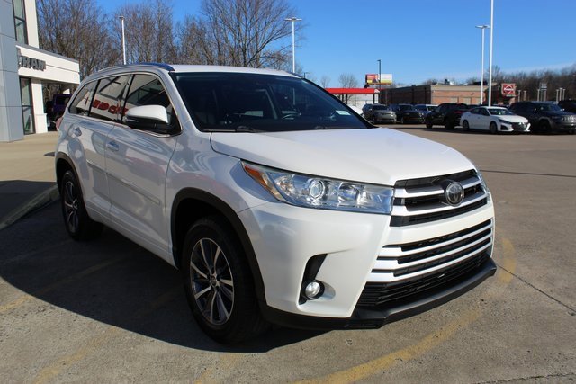 Used 2018 Toyota Highlander SE image 5