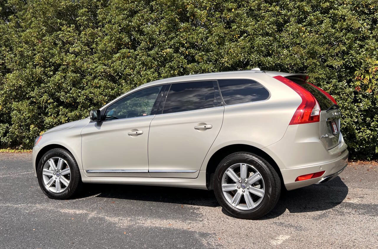 Used 2017 Volvo XC60 T5 Inscription w/ Advanced Package image 5