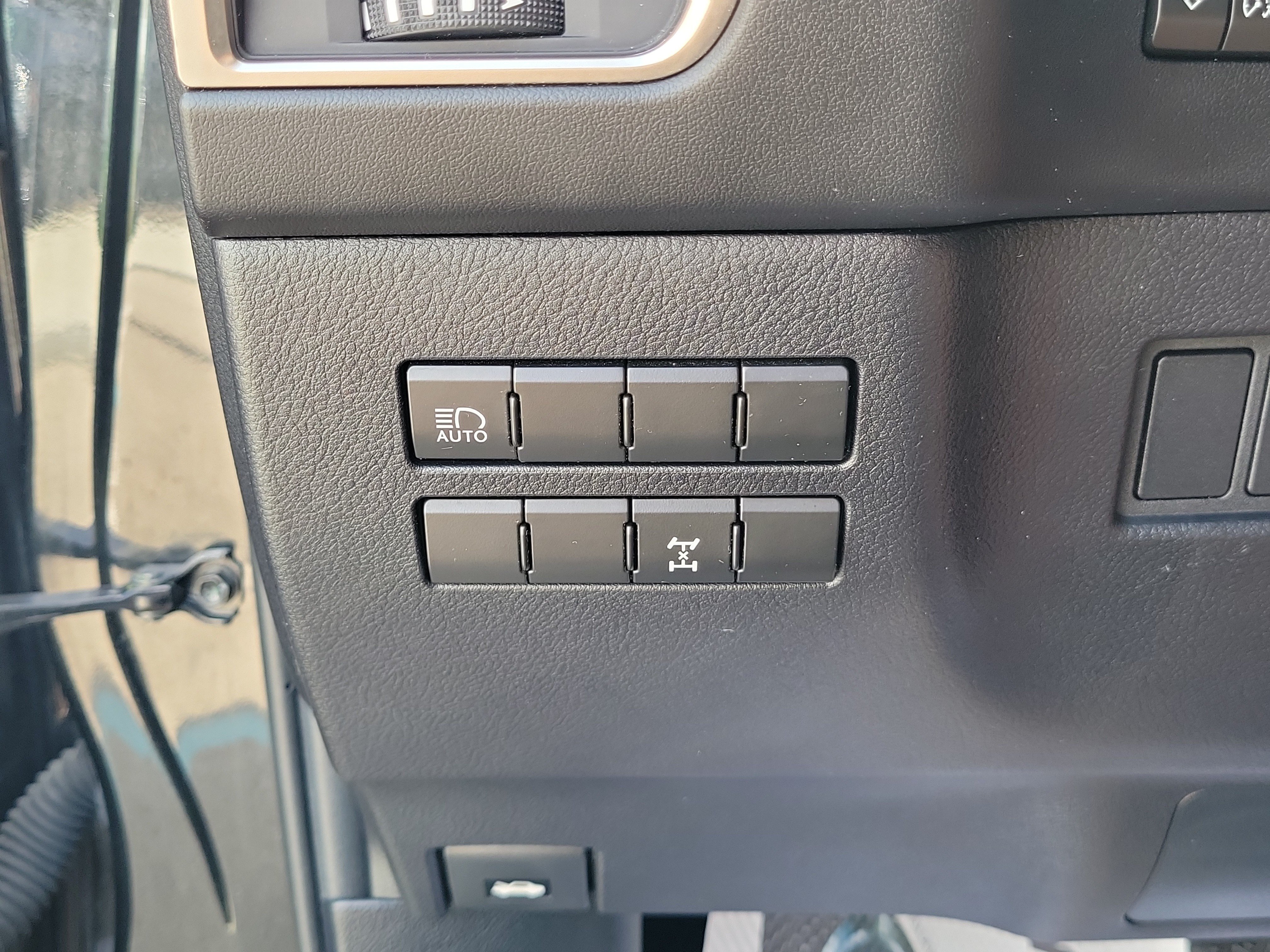 Used 2018 Lexus NX 300 AWD image 20