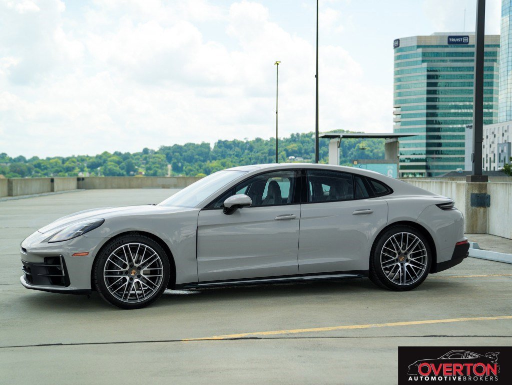 Used 2025 Porsche Panamera 4 image 8