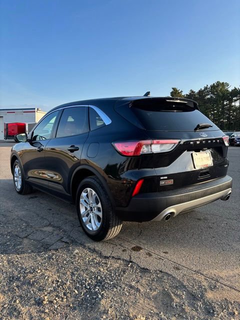 Used 2022 Ford Escape SE image 5