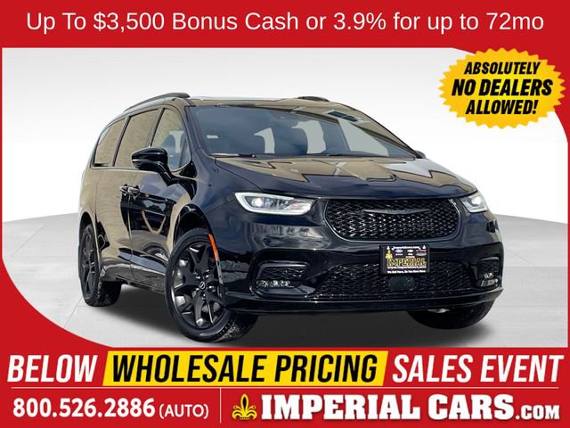 New 2026 Chrysler Pacifica Select image 1