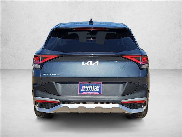 Used 2025 Kia Sportage LX image 7