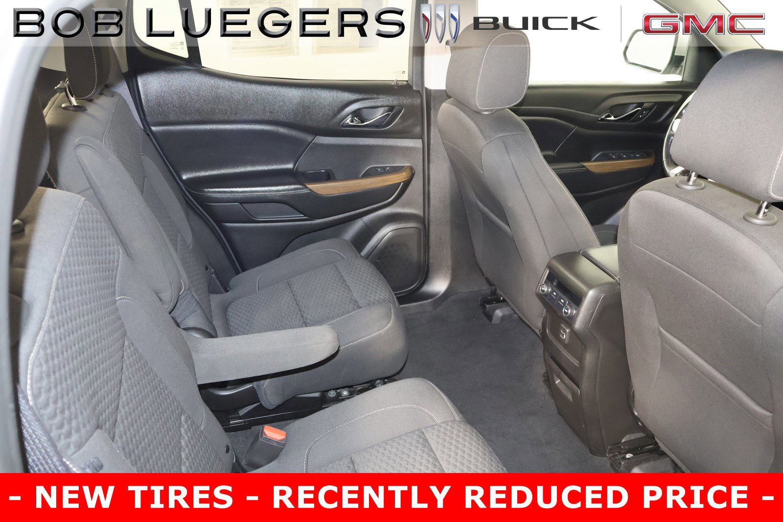 Used 2019 GMC Acadia SLE image 24