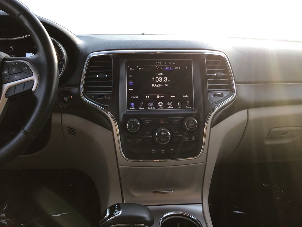 Used 2015 Jeep Grand Cherokee Laredo w/ Quick Order Package 23E image 14