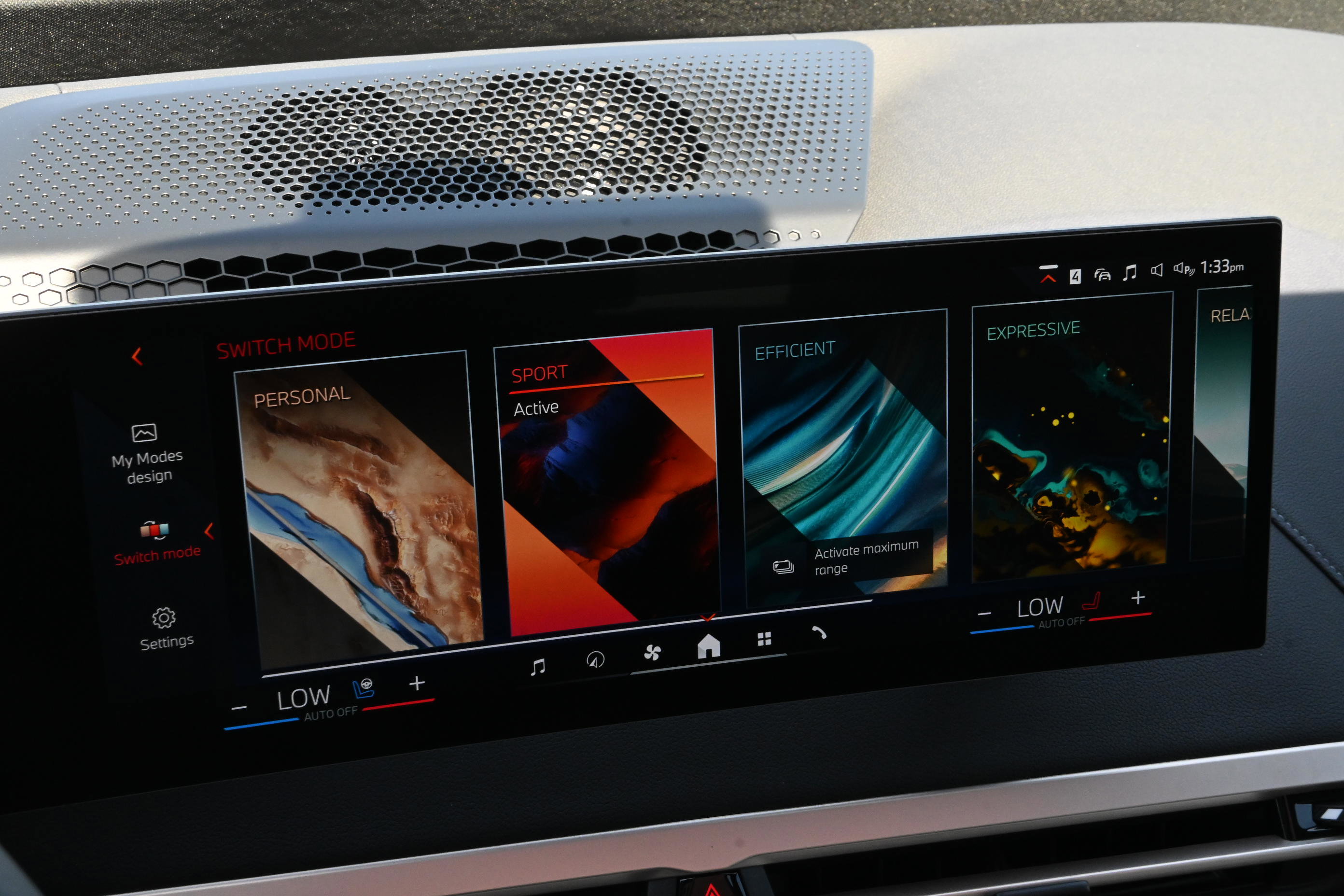 New 2026 BMW iX xDrive60 w/ Premium Package image 26