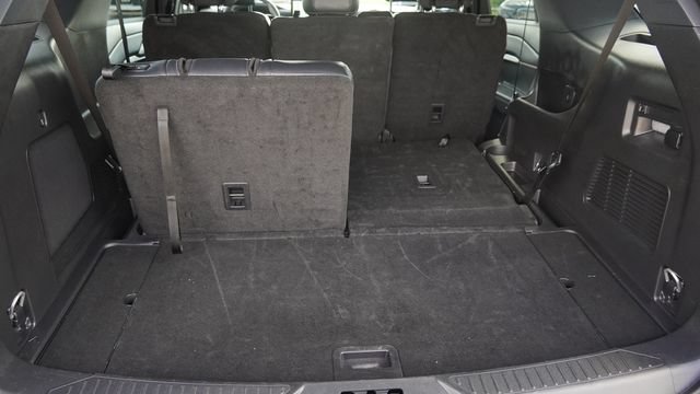Used 2025 Ford Explorer ST-Line w/ ST-Line Street Pack AWD/4WD image 12