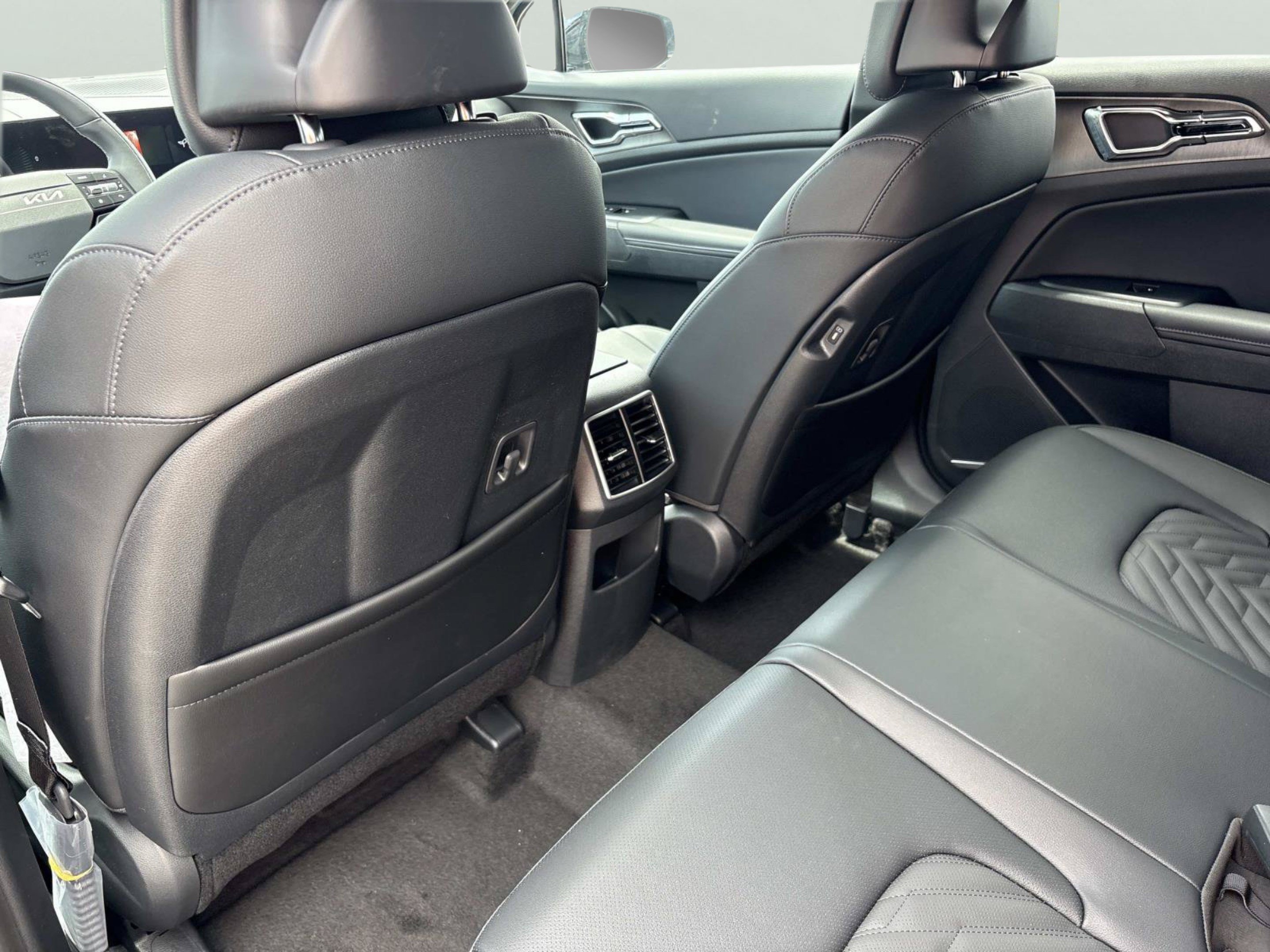 New 2027 Kia Sportage X-Line AWD/4WD image 14
