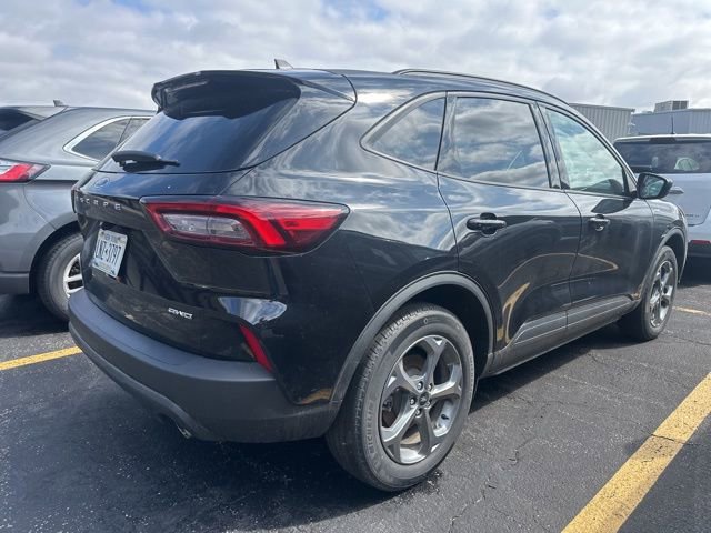 Used 2025 Ford Escape ST-Line image 9