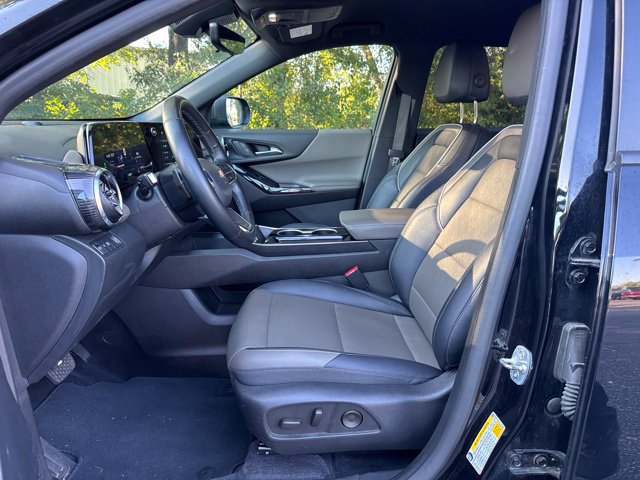 Used 2025 Chevrolet Equinox LT w/ Convenience Package II FWD image 16