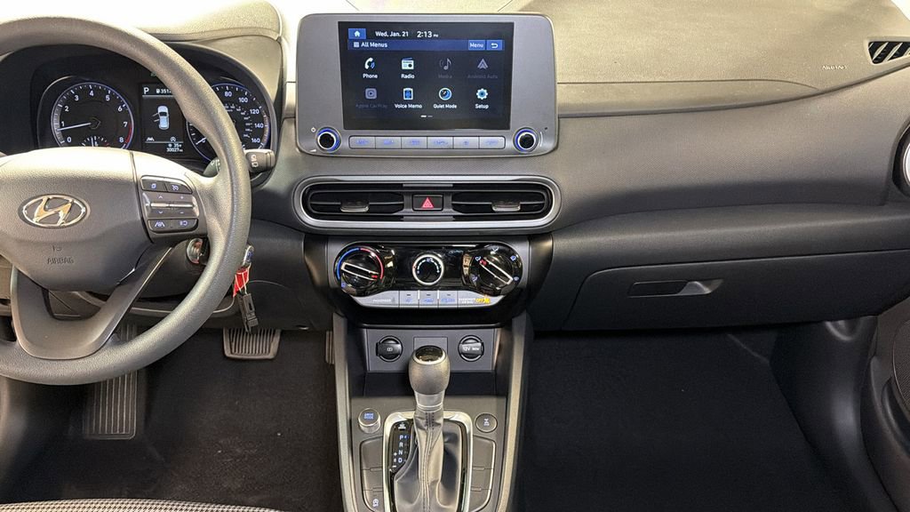 Used 2022 Hyundai Kona SE image 15