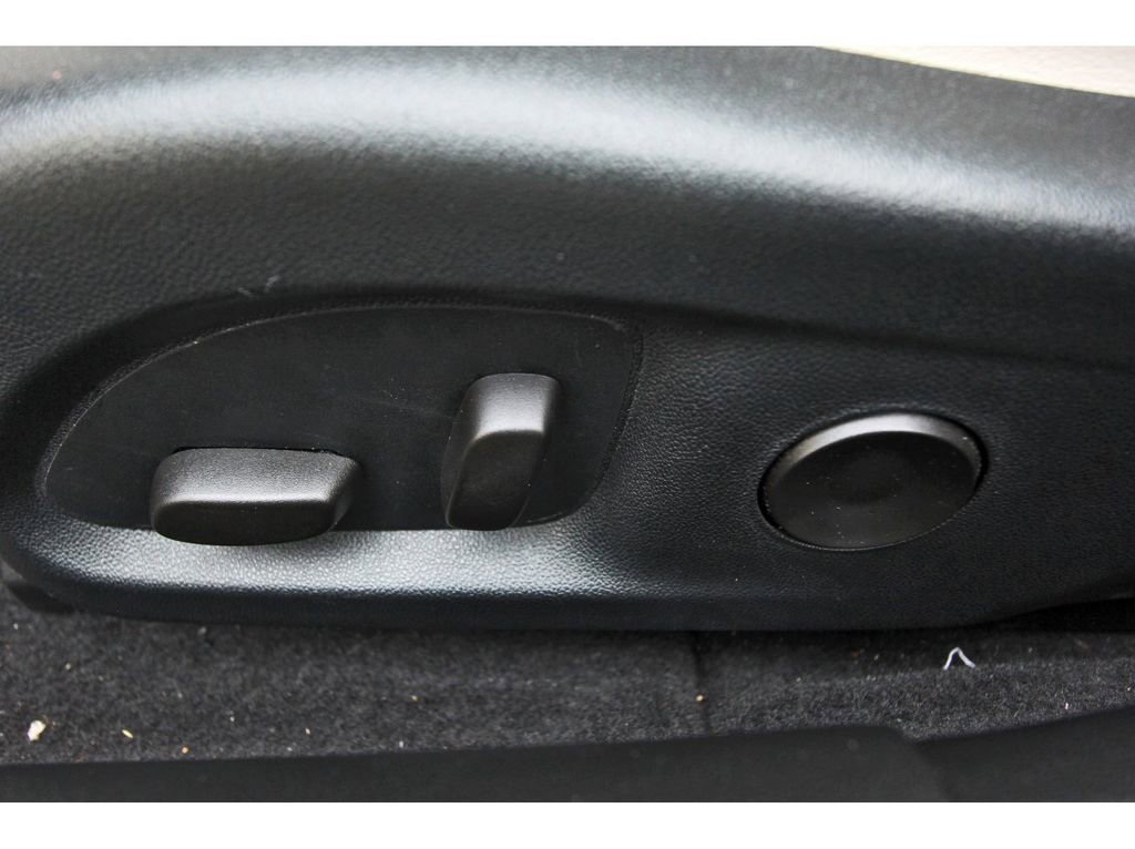 Used 2022 Cadillac CT4 Luxury w/ Sun And Sound Package image 28