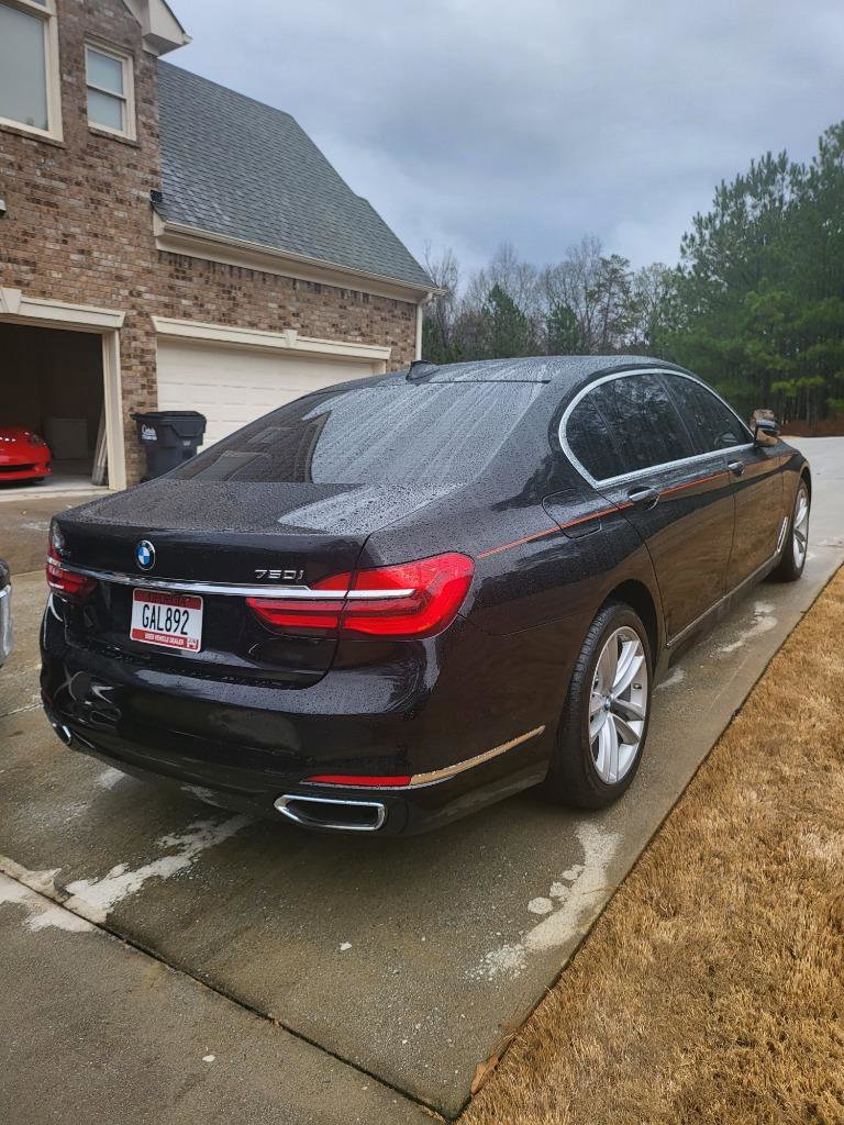 Used 2017 BMW 750i xDrive image 4