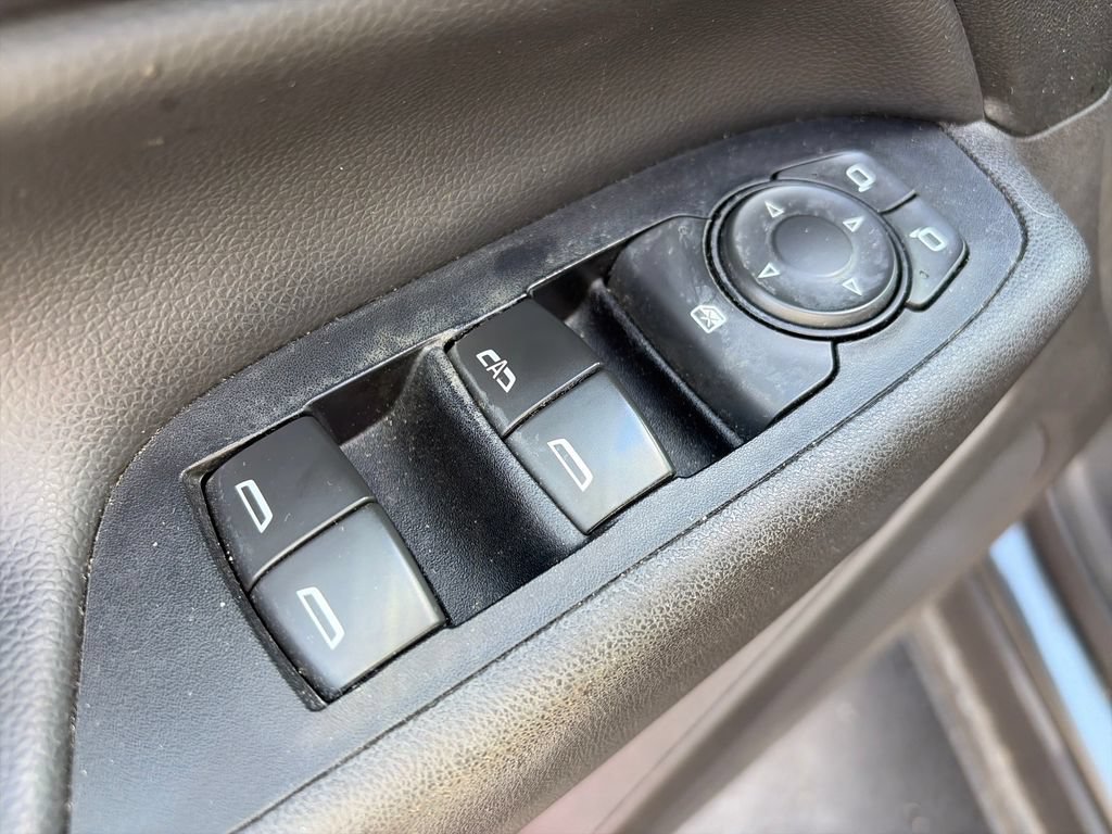 Used 2019 Chevrolet Equinox LT FWD image 17
