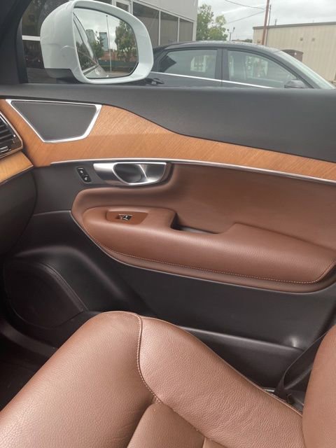 Used 2022 Volvo XC90 T6 Momentum w/ Advanced Package AWD/4WD image 17