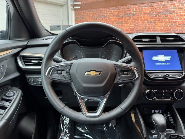 Used 2023 Chevrolet TrailBlazer ACTIV w/ Convenience Package image 14
