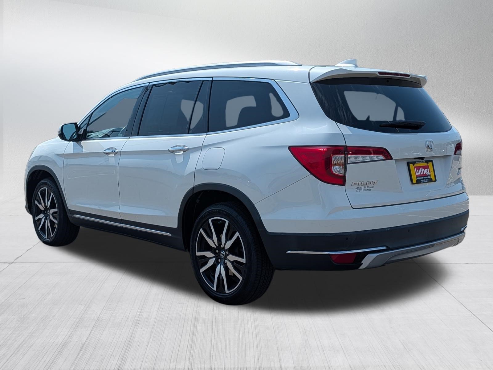 Used 2019 Honda Pilot Touring image 5