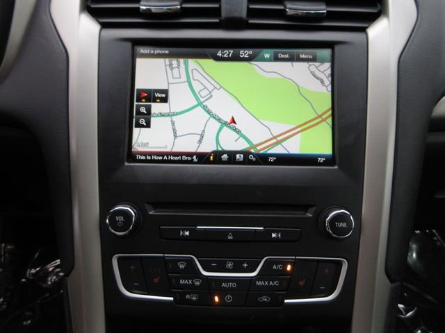 Used 2016 Ford Fusion SE w/ Equipment Group 502A image 18