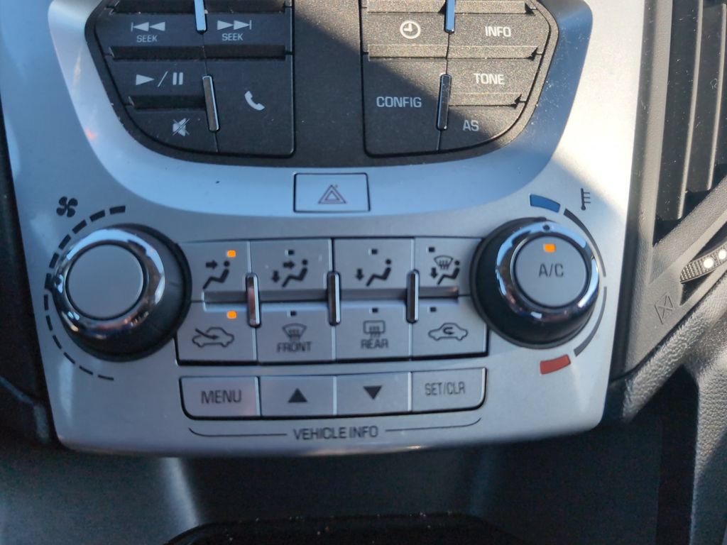 Used 2017 Chevrolet Equinox LS FWD image 13