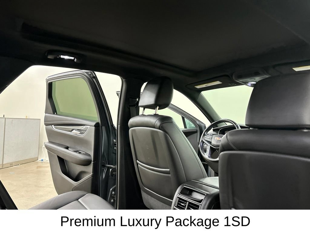 Used 2020 Cadillac XT5 Premium Luxury AWD/4WD image 23