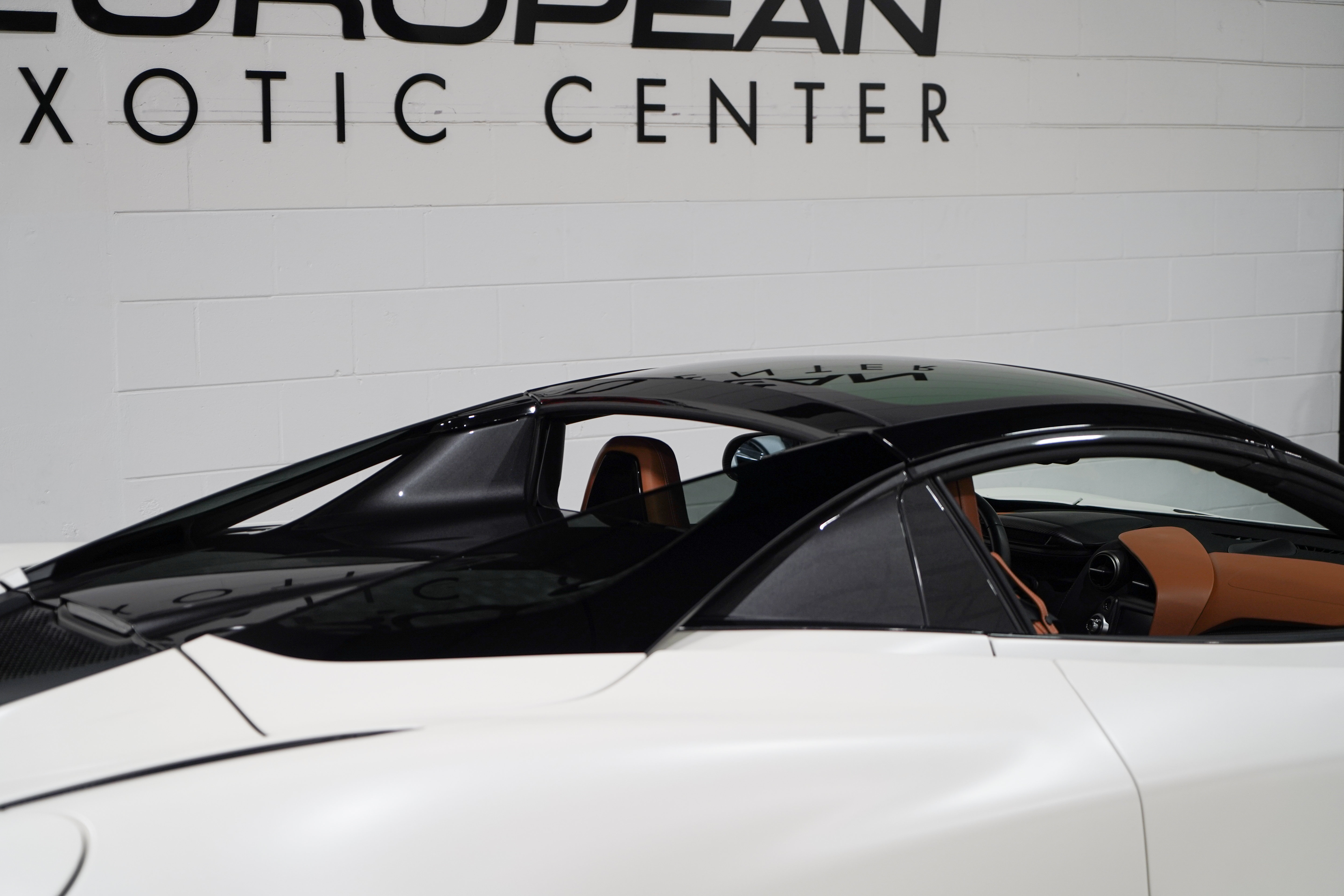 Used 2020 McLaren 720S Spider RWD image 13