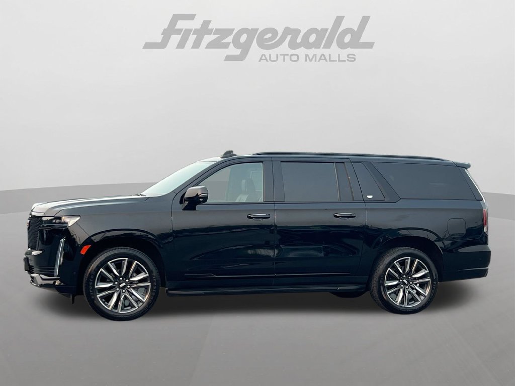 Used 2024 Cadillac Escalade ESV Sport AWD/4WD image 5
