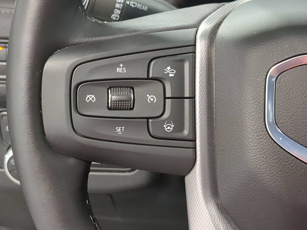 Used 2024 GMC Yukon XL Denali w/ Advanced Technology Package AWD/4WD image 23