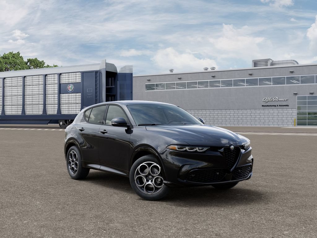 New 2025 Alfa Romeo Tonale AWD/4WD image 5