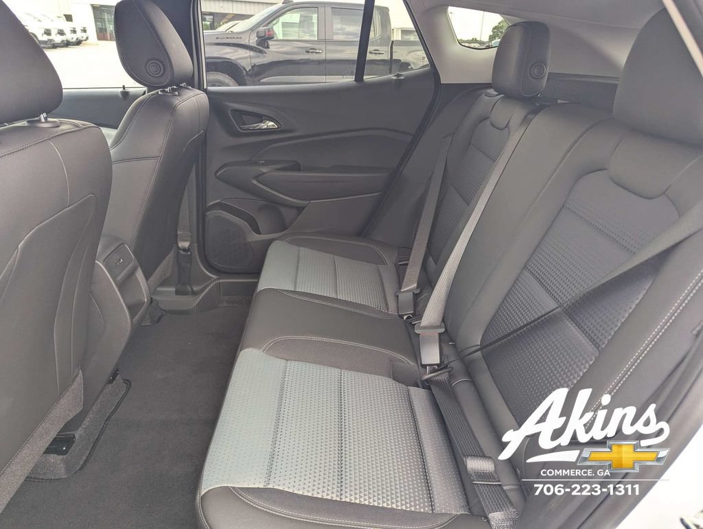 New 2026 Chevrolet Trax LT w/ LT Convenience Package FWD image 14