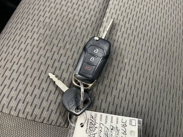 Used 2017 Ford F150 XLT w/ Trailer Tow Package image 26