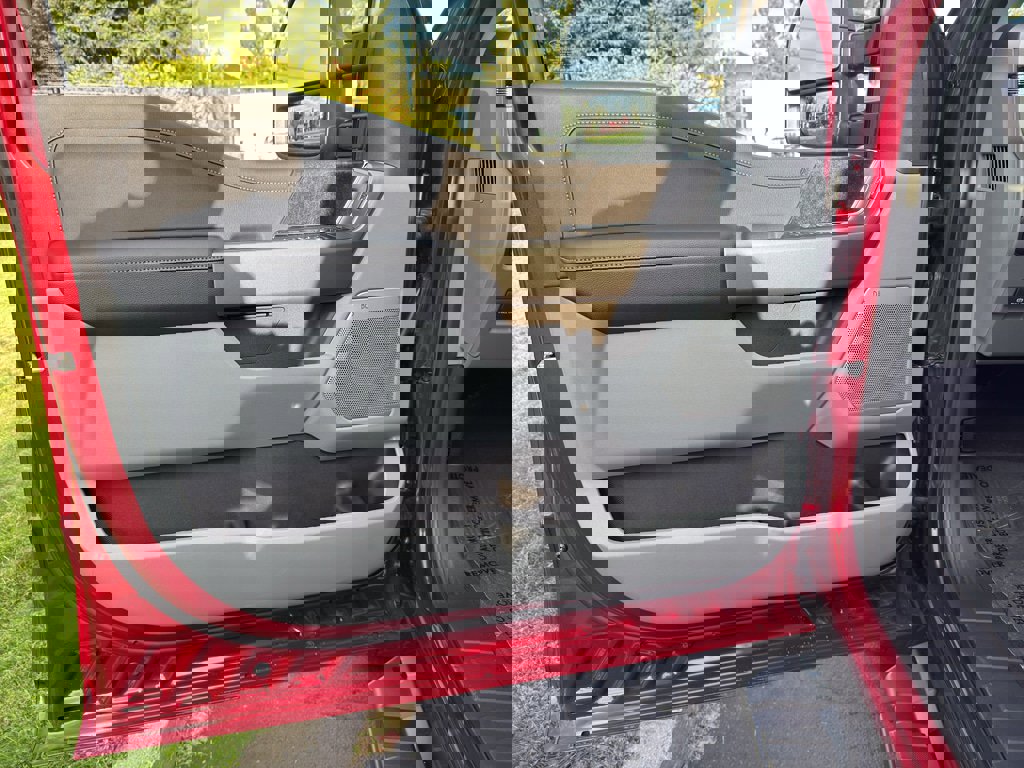 New 2026 Ford F350 XLT w/ XLT Premium Package image 13