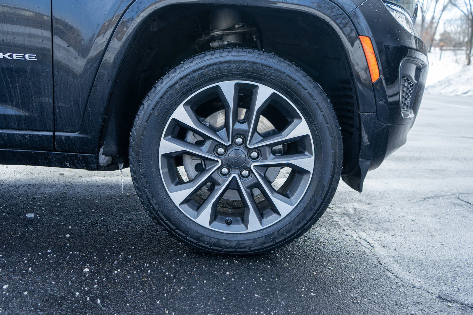 Used 2024 Jeep Grand Cherokee L Overland w/ Trailer Tow Package image 11