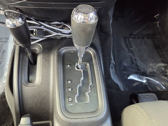 Used 2012 Jeep Wrangler Sport AWD/4WD image 29