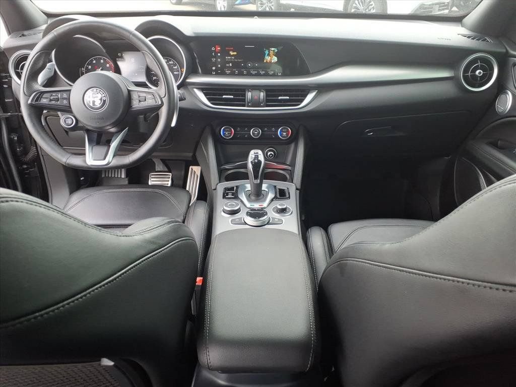 Used 2020 Alfa Romeo Stelvio Ti Sport w/ Quick Order Package 22S Sport AWD/4WD image 29