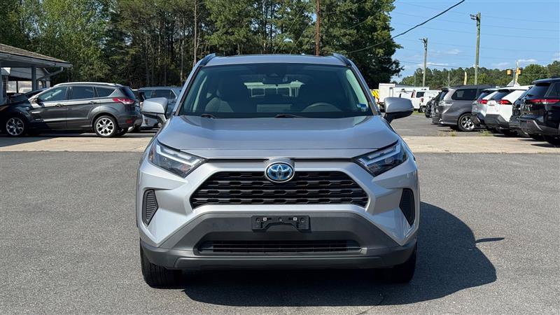 Used 2022 Toyota RAV4 XLE w/ Convenience Package AWD/4WD image 3