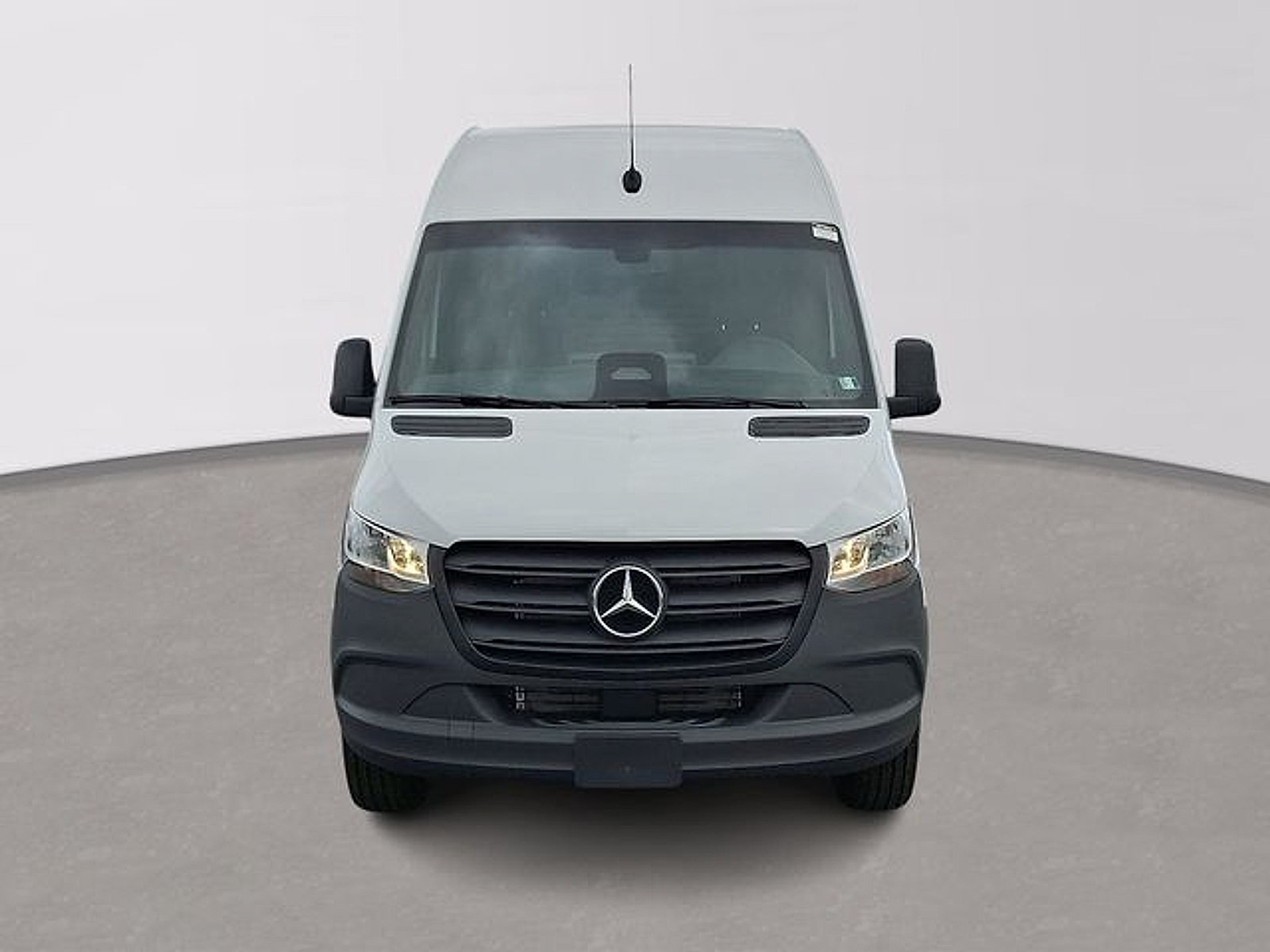 Used 2026 Mercedes-Benz Sprinter 2500 image 2