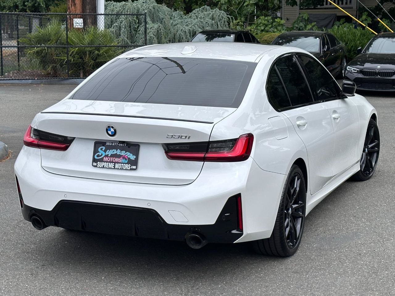 Used 2023 BMW 330i Sedan w/ M Sport Package RWD image 16