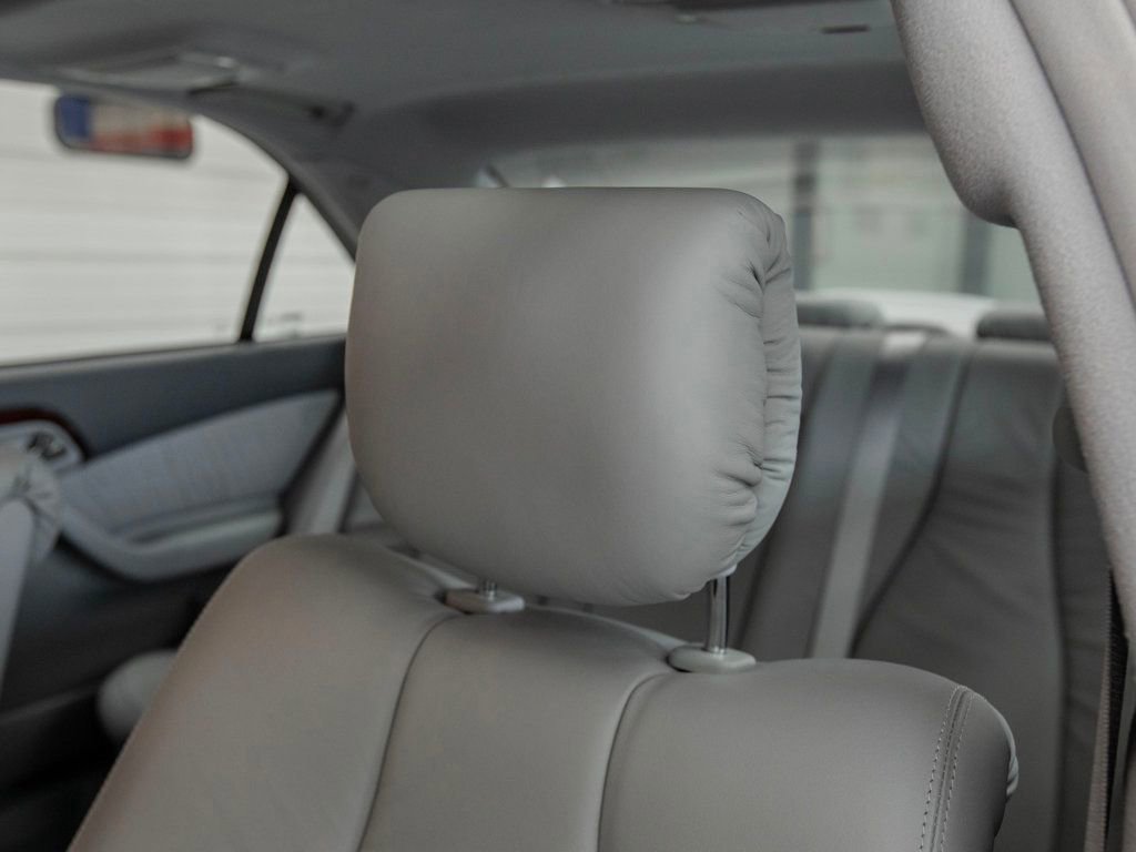 Used 2002 Mercedes-Benz S 500 image 24