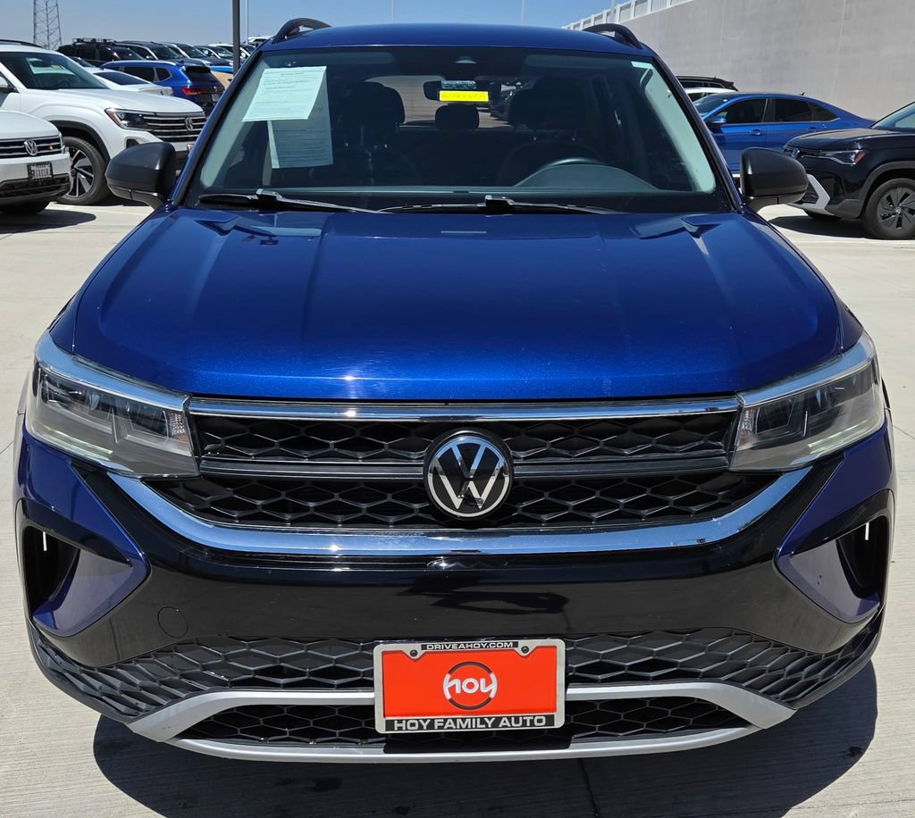 Used 2024 Volkswagen Taos S w/ MDO Package FWD image 3