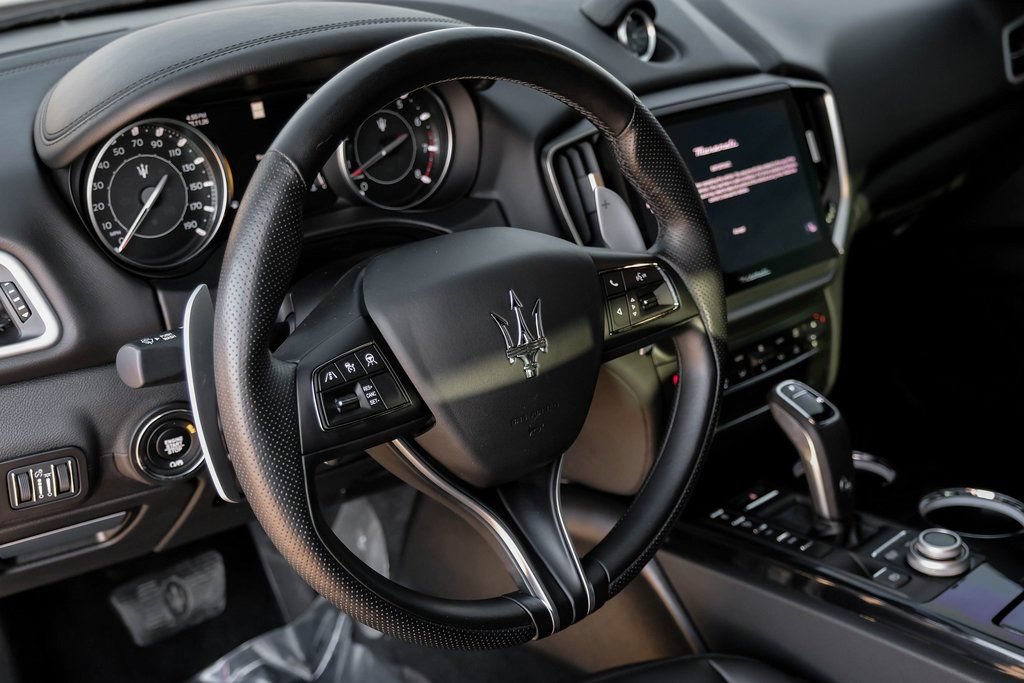 Used 2023 Maserati Ghibli Modena RWD image 14