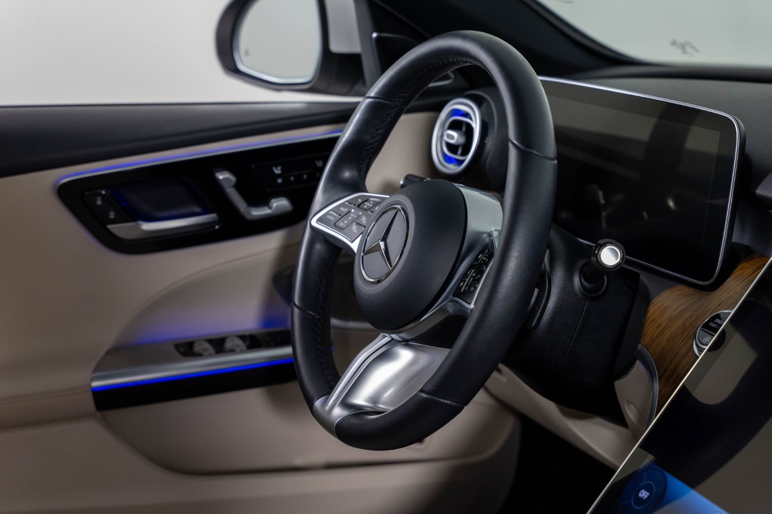 Used 2022 Mercedes-Benz C 300 4MATIC Sedan image 25