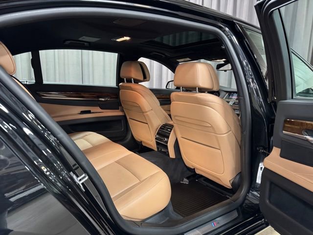 Used 2014 BMW 740Li xDrive image 11