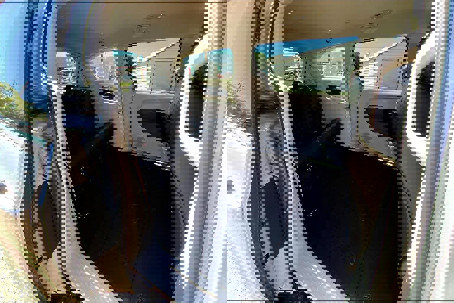 Used 2024 Chrysler Pacifica Touring-L FWD image 20