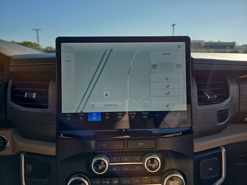 Used 2024 Ford Expedition Limited image 27